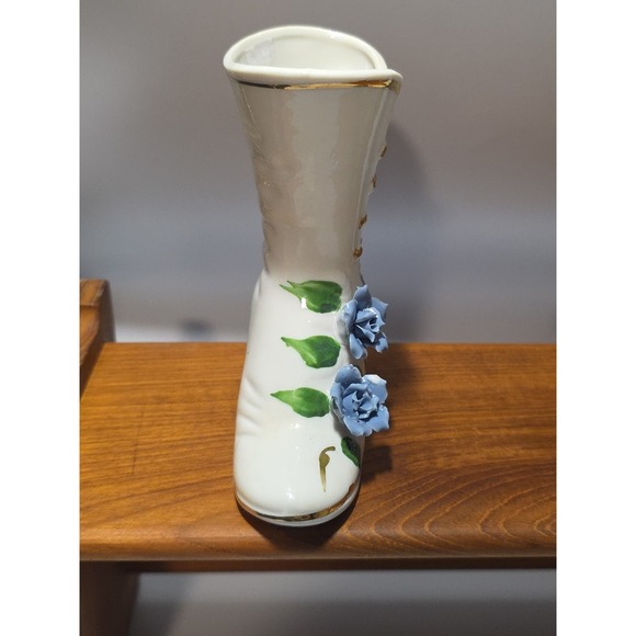 Vintage Ceramic Decorative Shoe/Boot with Flowers 4"x2"x5" tall - Picture 2 of 8